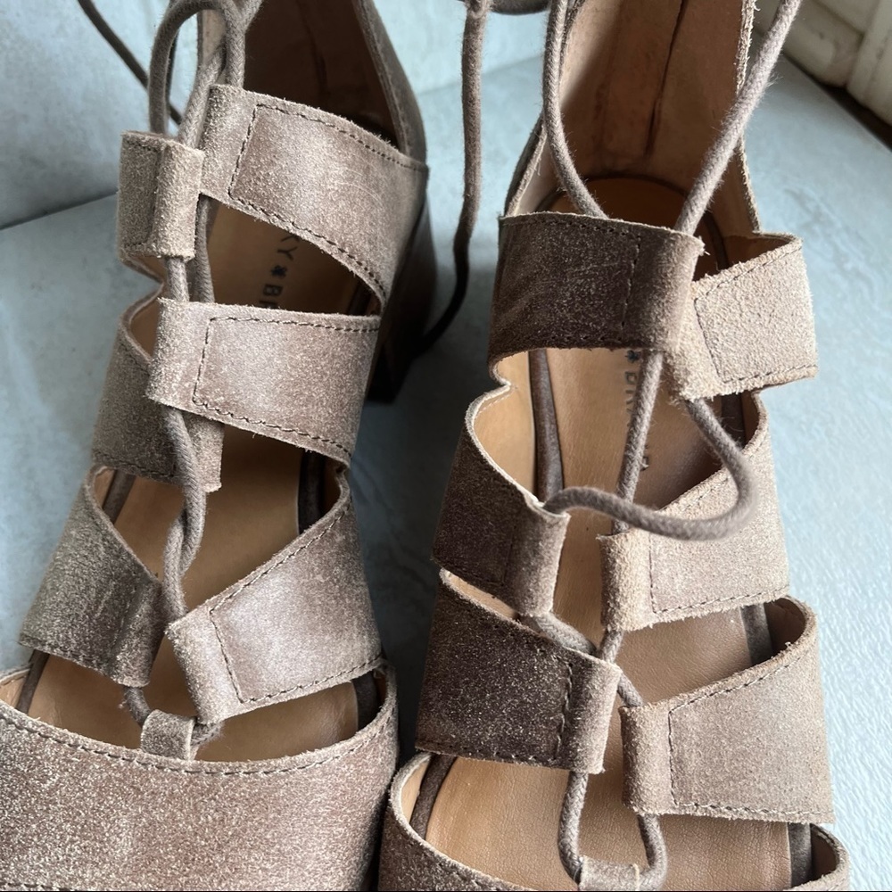 ** Lucky Brand Tazu Lace Up Leather Cage Sandals 8.5 - Picture 4 of 11